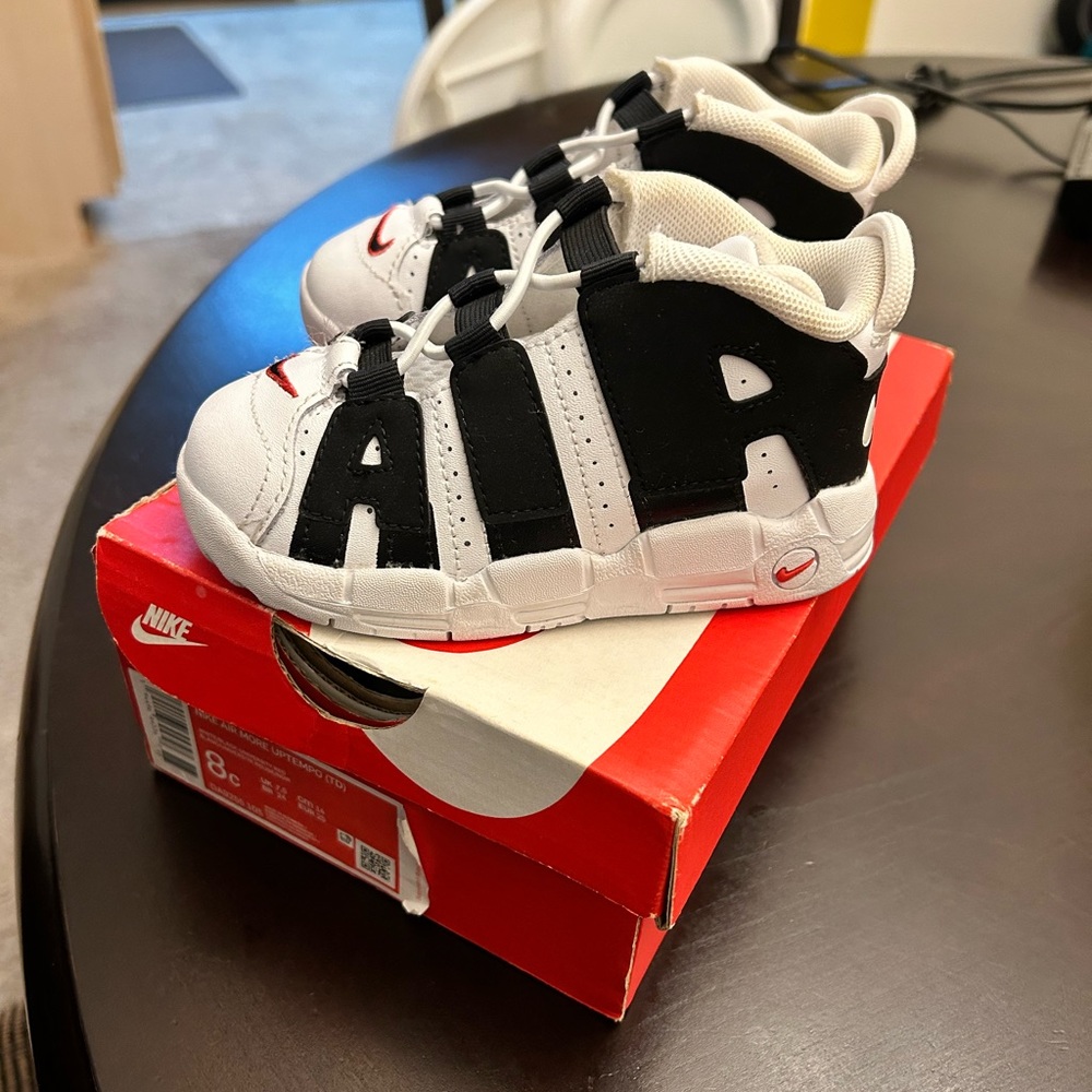 Brand New Nike Air only wore 2 times!